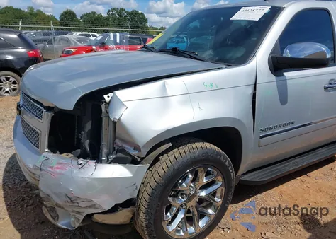2013 Chevrolet Suburban 1500 Ltz from USA, damaged, VIN 1GNSCKE03DR104978